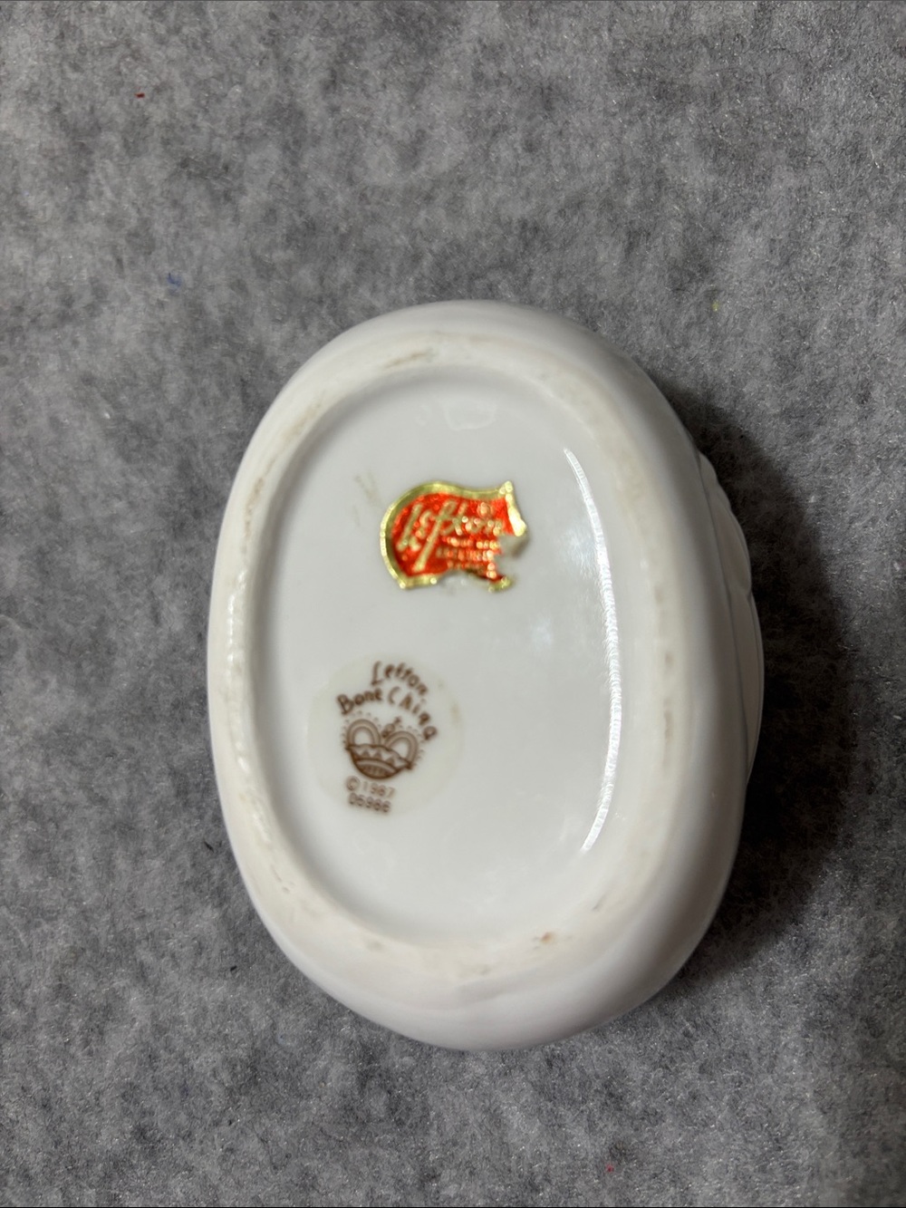 VINTAGE LEFTON BONE CHINA SWAN WHITE TRINKET BOX GOLD BUTTERFLY TRIM 1987 05986 - Picture 10 of 11